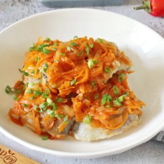 Рыба с овощами под маринадом