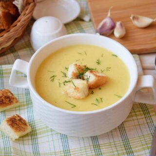 Крем суп кабачки с мясом птицы